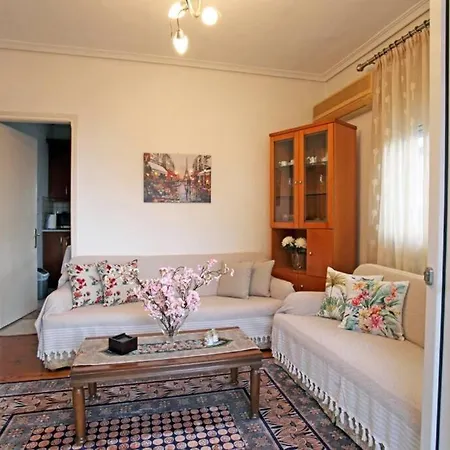 アパート Kalliarchis